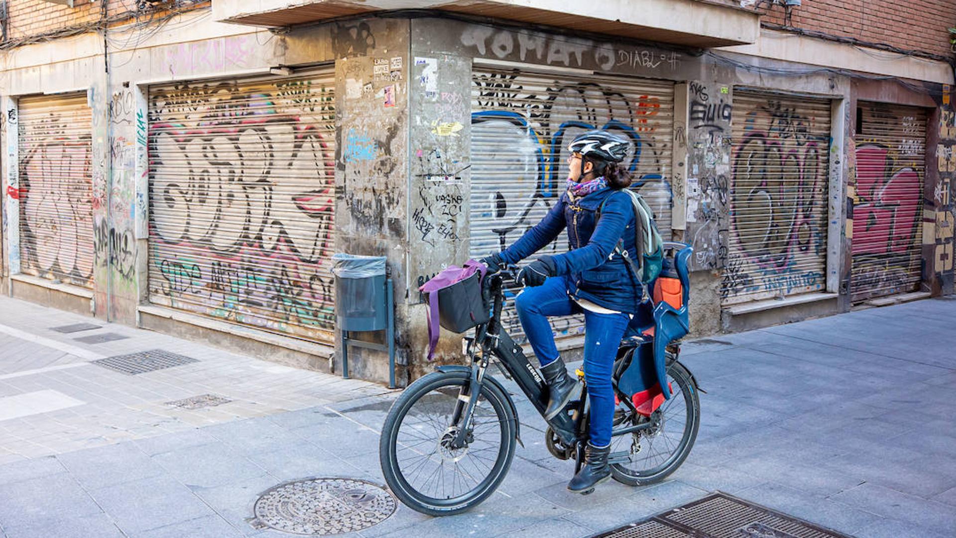 Pintadas en Granada Vecinos del barrio del Boquerón denuncian que los